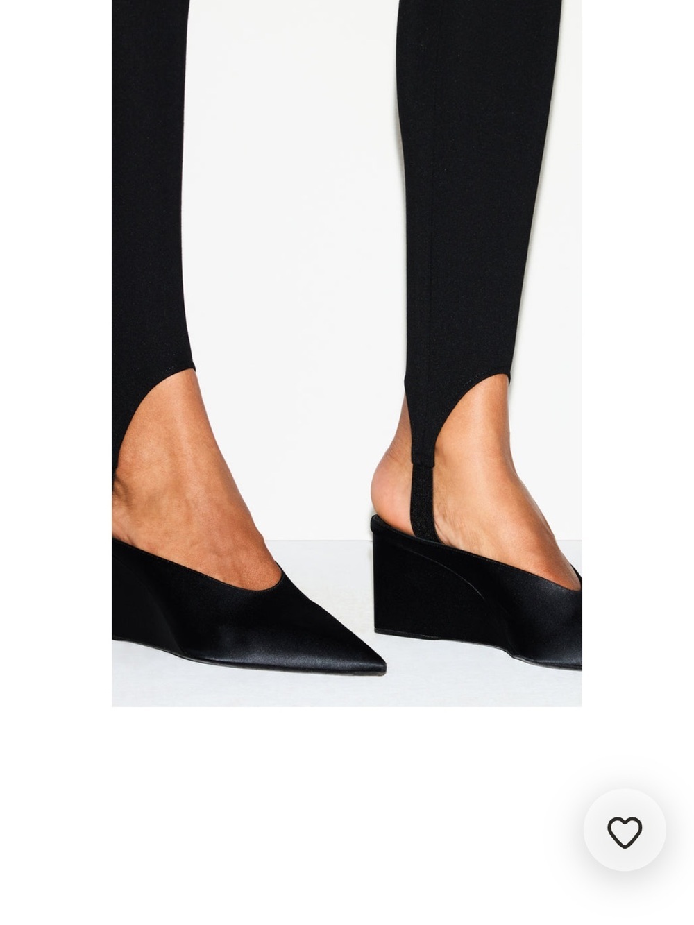 SKIMS Black High-Waist Stirrup Leggings - Picture 5 of 8